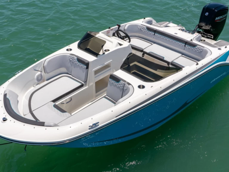Yacht hire Aix-les-Bains cheap M17
