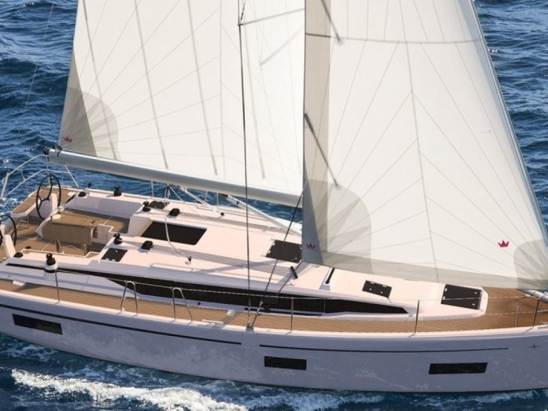 Hire a Bavaria Bavaria C38 Zadar