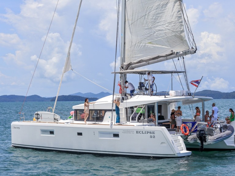 Hire a Lagoon Lagoon 52 Phuket (City)
