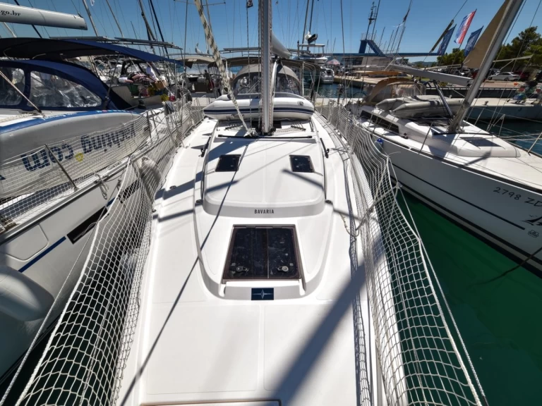 Yacht hire Sukošan cheap Bavaria C38