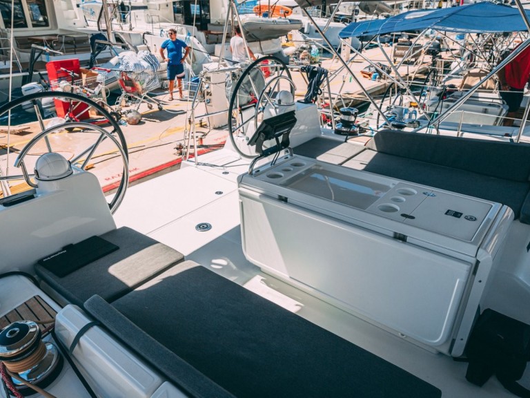 Sailboat hire in Seget Donji - Jeanneau Jeanneau 54