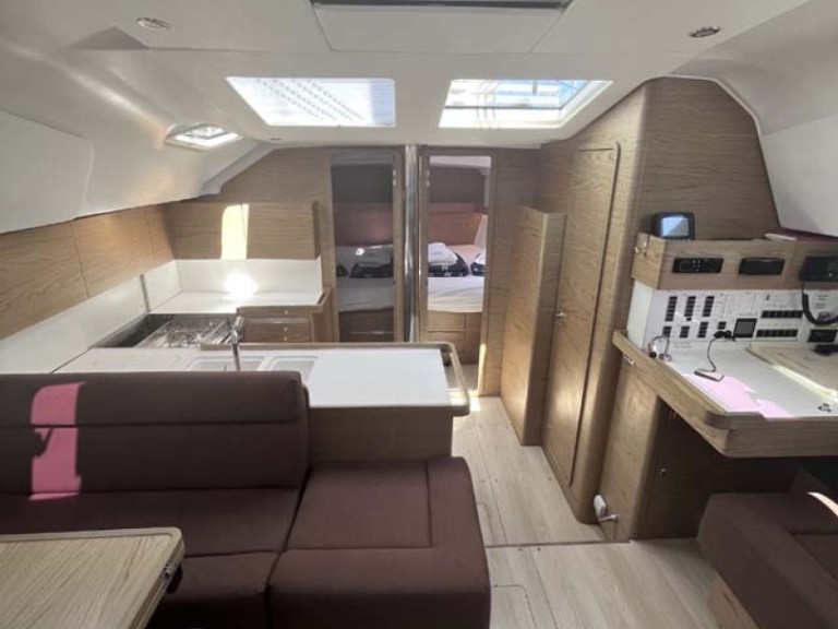 Charter a Elan Impression 50 in Pula on Samboat