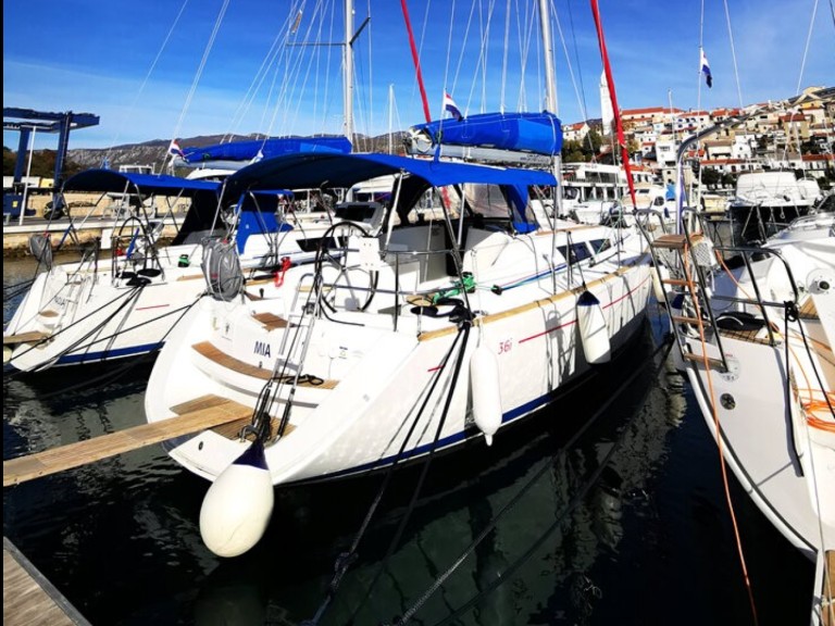 Yacht charter Novi Vinodolski - Jeanneau Sun Odyssey 36i on SamBoat