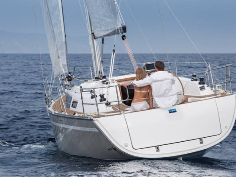 Sailboat to hire Primošten at the best price