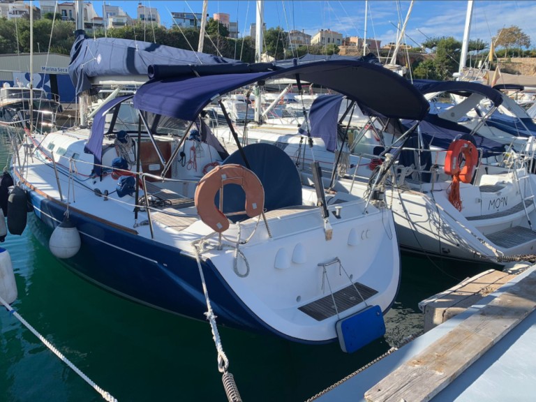 Charter a Bénéteau First 40.7 in Palamós on Samboat