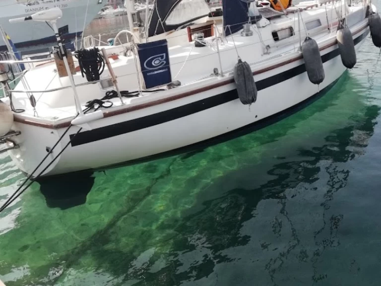 Yacht hire Santa Margherita Ligure cheap 33 KETCH