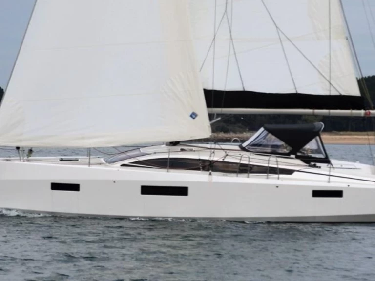 Hire Sailboat RM with a boat licence