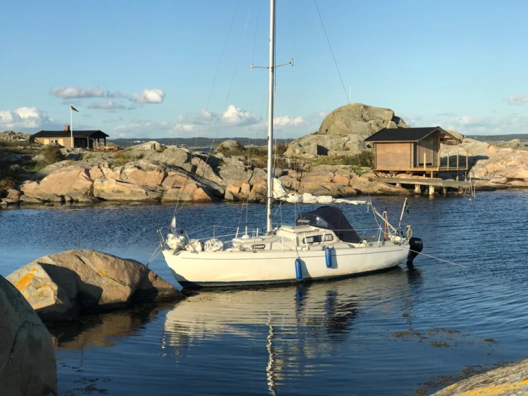 Hire Sailboat with or without skipper Albin Göteborgs stad