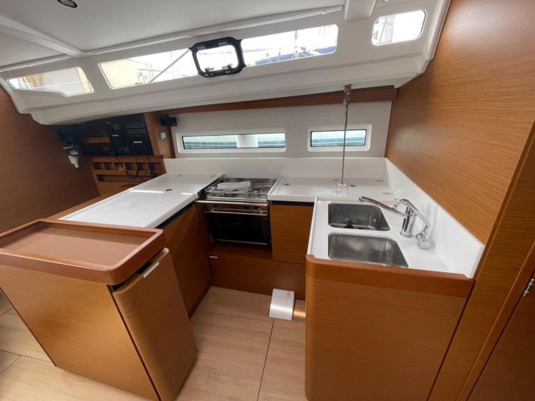 Jeanneau Sun Odyssey 440 charter bareboat or skippered in  Palma de Mallorca