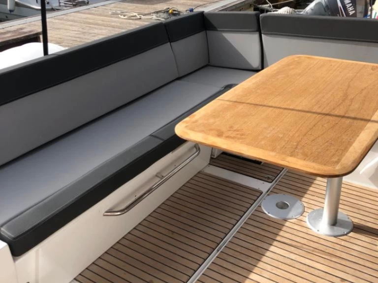 Charter a Jeanneau Merry Fisher 1095 in Siracusa on Samboat