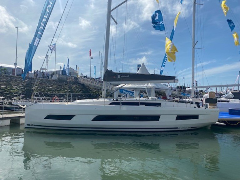Yacht charter Nieuwpoort-Bad - Dufour Dufour 41 on SamBoat
