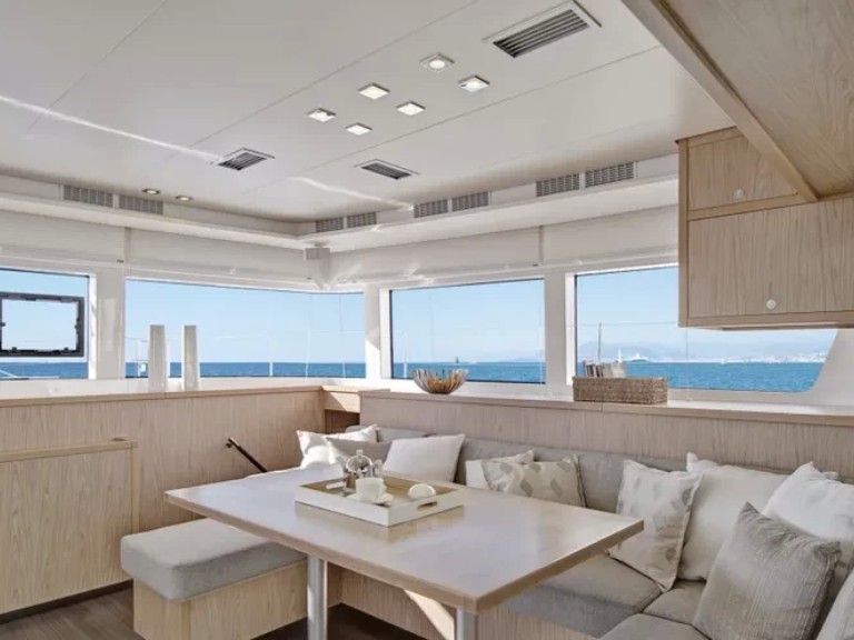 Yacht hire Alimos cheap Lagoon 52