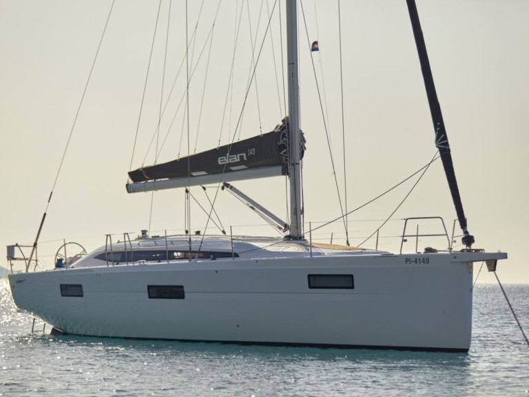 Hire Sailboat with or without skipper Elan Pirovac