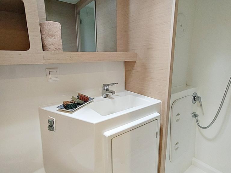 Yacht hire Rogoznica cheap Lagoon 42