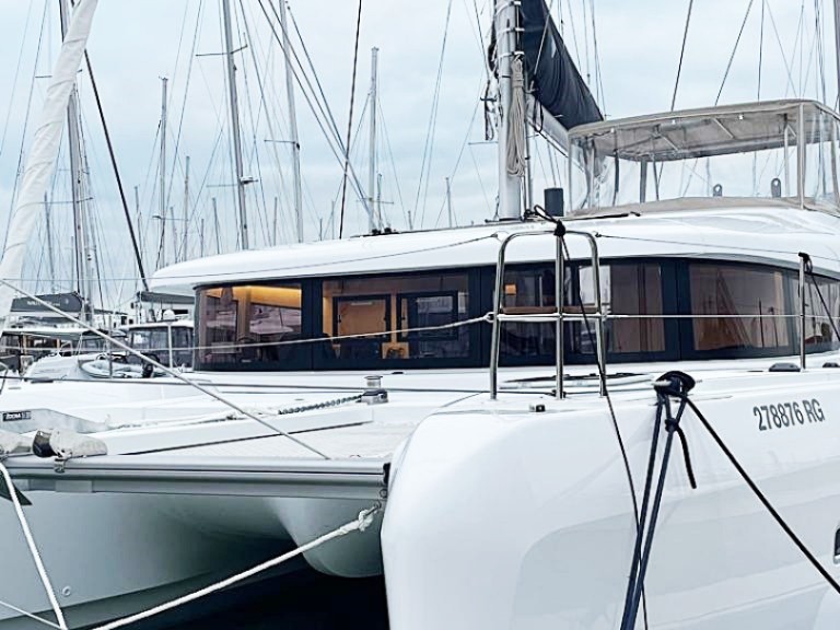 Catamaran to hire Rogoznica at the best price