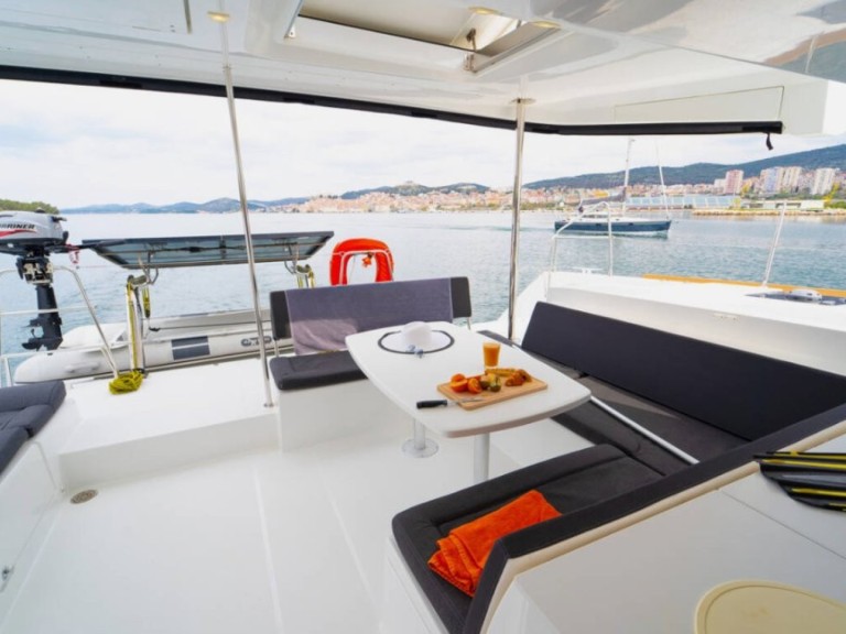 Yacht hire Rogoznica cheap Lagoon 450 F