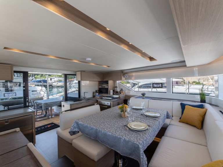 Hire a Lagoon Lagoon 51 Rogoznica