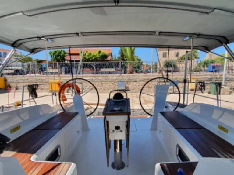 Charter a Bavaria Cruiser 51 in Lefkáda on Samboat