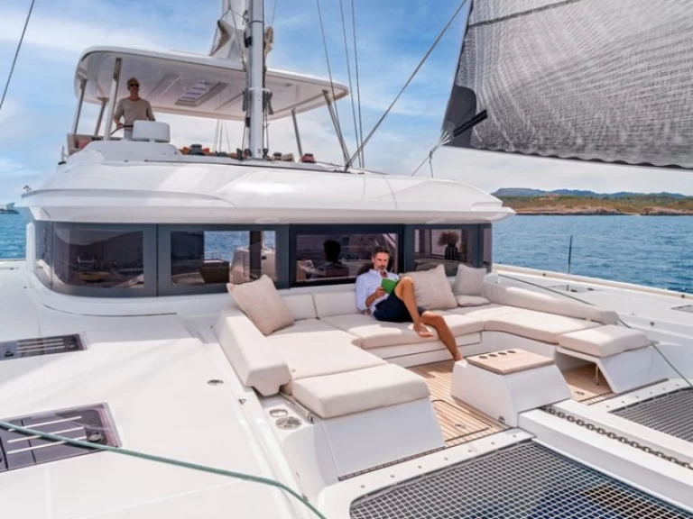 Catamaran hire in Kaštela - Lagoon Lagoon 55