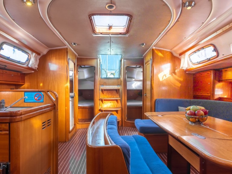 Charter a Bavaria Bavaria 50 Cruiser in Punat on Samboat