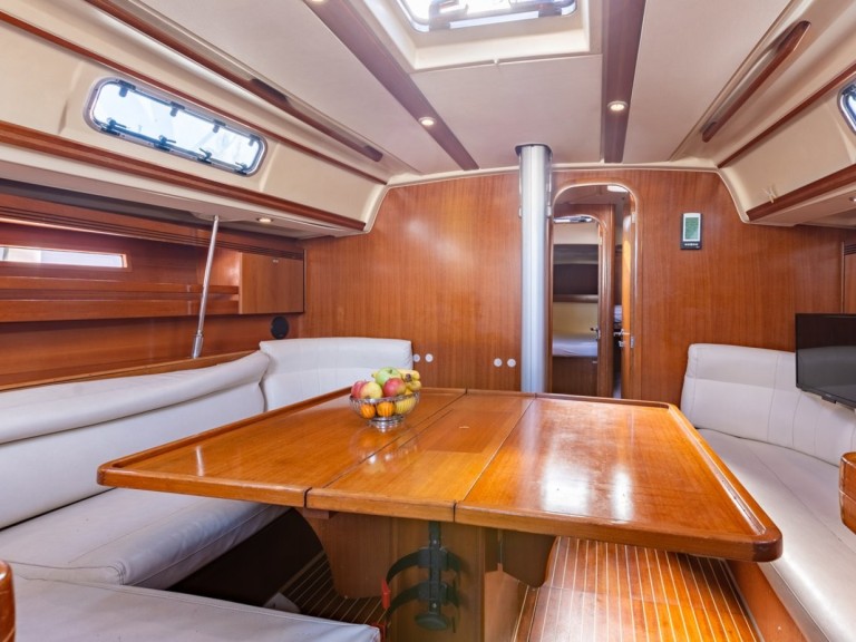 Sailboat hire in Punat - Dufour Dufour 44