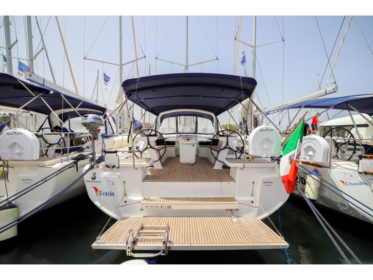 Sailboat to hire Olbia at the best price