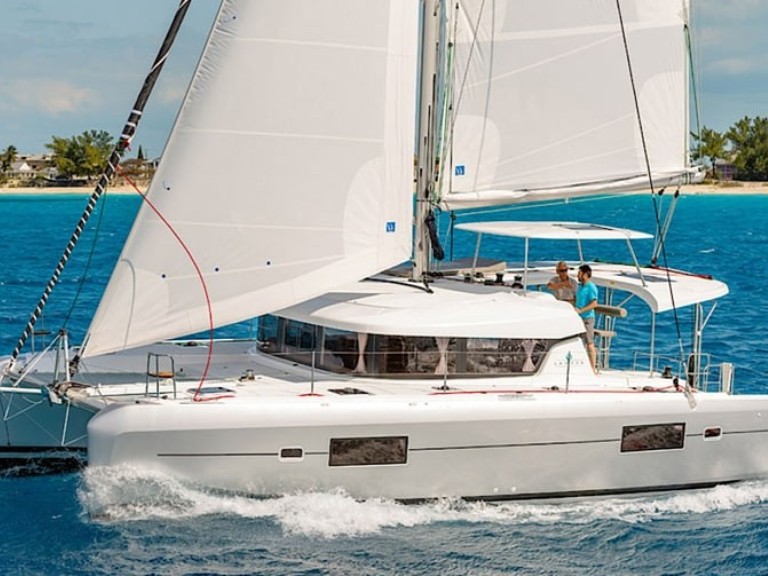 Charter a Lagoon Lagoon 42 in Can Pastilla on Samboat