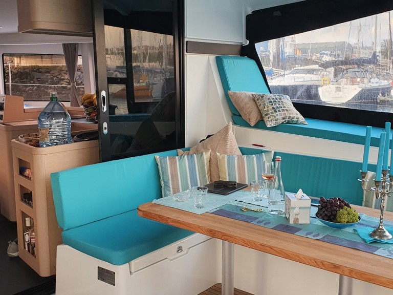 Catamaran to hire Can Pastilla at the best price