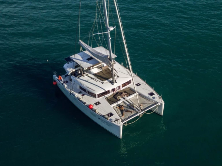 Yacht hire Ao Chalong cheap Lagoon 450