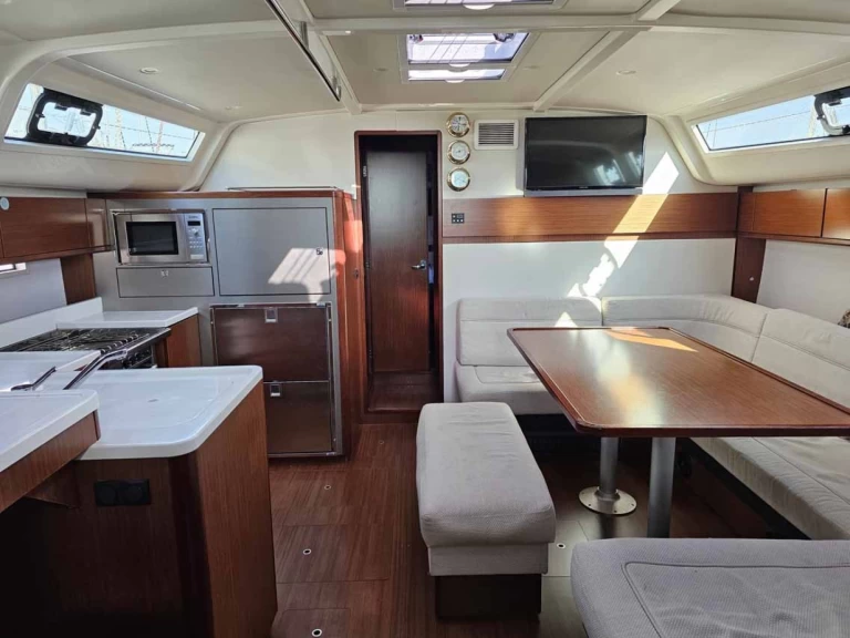 Yacht hire Punat cheap Cruiser 51 Style