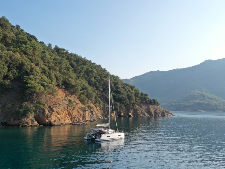 Catamaran hire in Kavála - Fountaine Pajot Isla 40