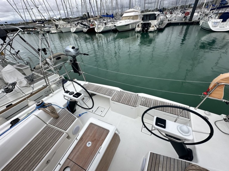 Hire a Dufour Dufour 390 La Rochelle