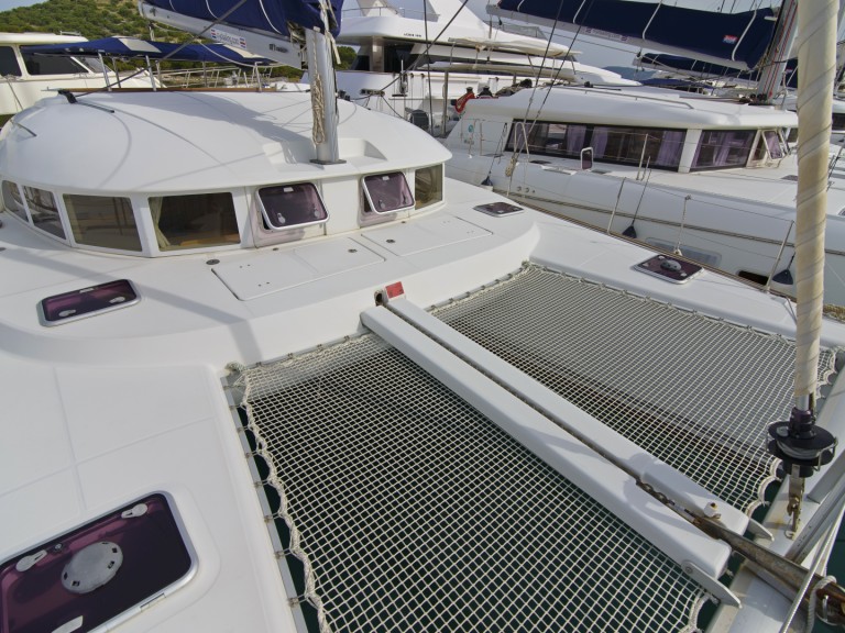 Hire a Lagoon Lagoon 380 Betina