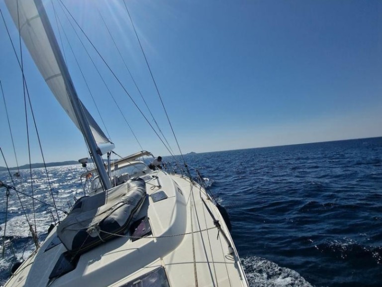 Charter a Bavaria Bavaria 50 Cruiser in Punta Ala on Samboat