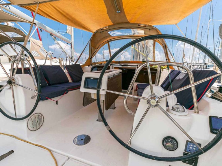Hire Sailboat Dufour with a boat licence