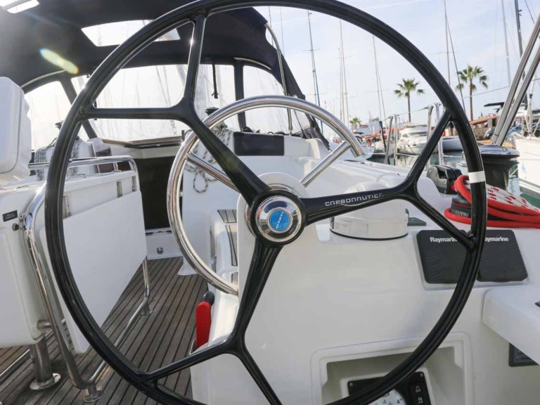 Sailboat to hire Palma de Mallorca at the best price