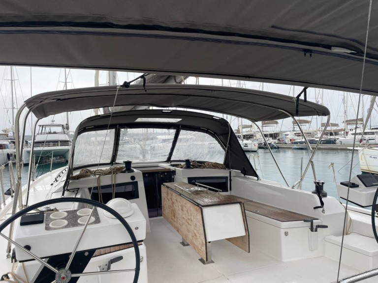 Hire Sailboat Dufour with a boat licence