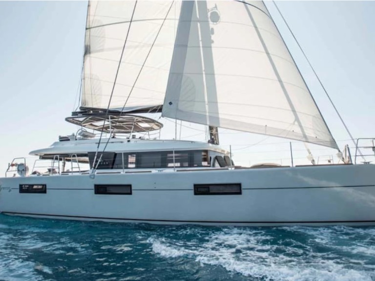 Hire Catamaran with or without skipper Lagoon Capo d'Orlando