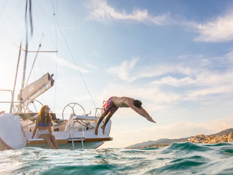 Sailboat hire in Betina - Hanse Hanse 388