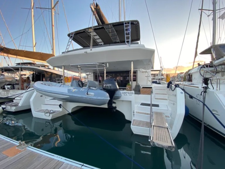 Yacht hire Lefkáda cheap Dufour Catamarans 48 Sail
