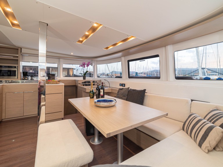 Yacht charter Lefkáda - Lagoon Lagoon 46 on SamBoat