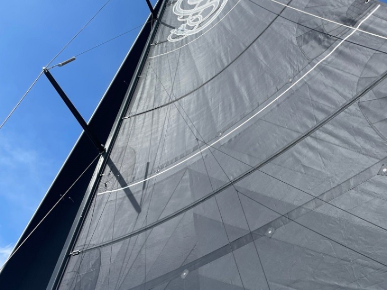 Sailboat to hire Pirovac at the best price