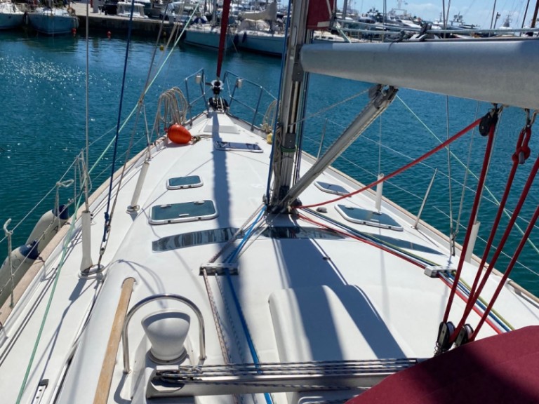 Sailboat to hire Palaio Faliro at the best price