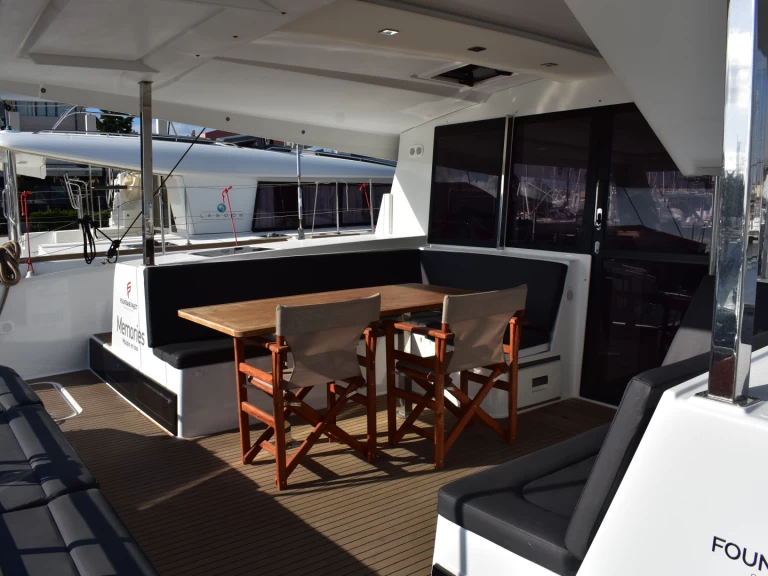 Yacht hire Lefkáda cheap Isla 40