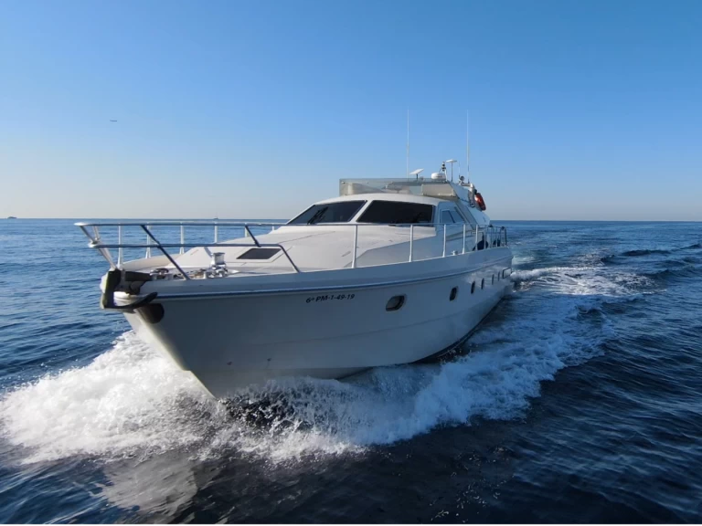 Yacht charter Palma de Mallorca - Ferretti Ferretti 175 Fly on SamBoat