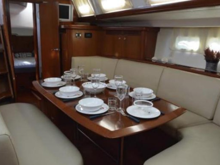 Yacht charter Sifnos - Bénéteau Oceanis 523 Clipper on SamBoat