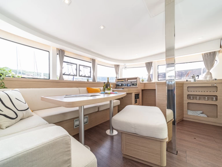 Catamaran to hire Skradin at the best price