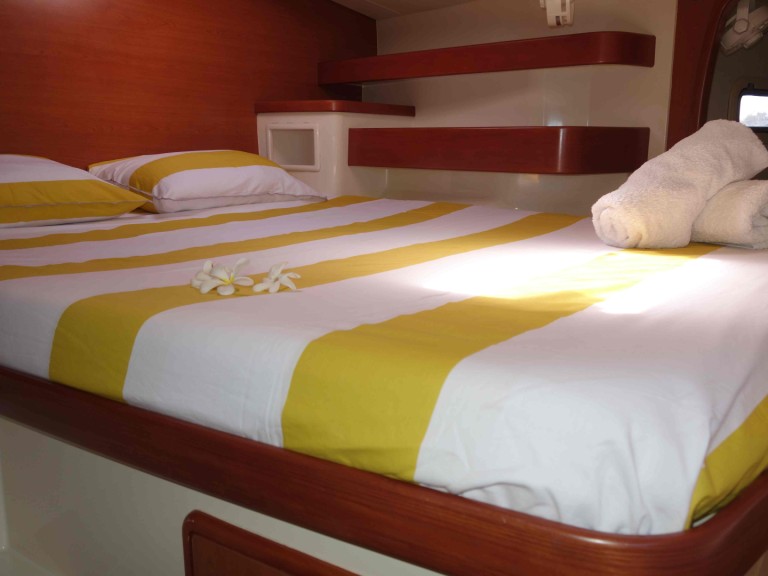 Yacht charter Papeete - Leopard Leopard 43 on SamBoat