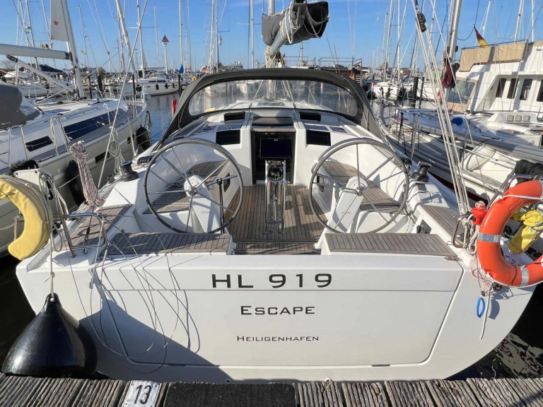 Sailboat hire in Heiligenhafen - Hanse Hanse 415