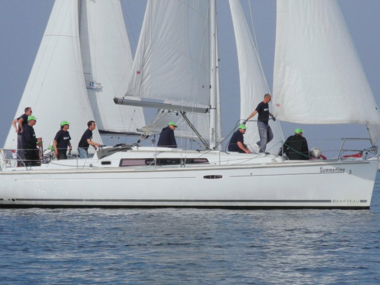 Yacht charter Heiligenhafen - Bénéteau Oceanis 37 on SamBoat